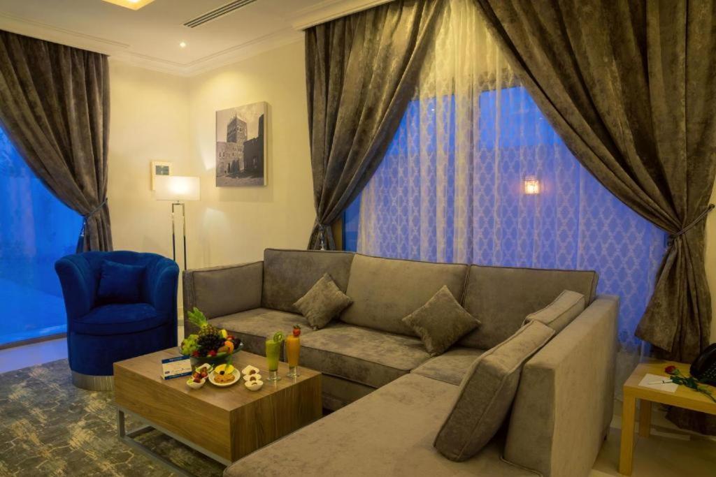 Swiss International Hotel Villas Unaizah - Al Qassim Extérieur photo